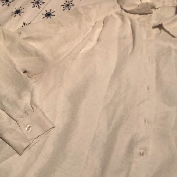 Ladies shirt - Picture 2 of 2